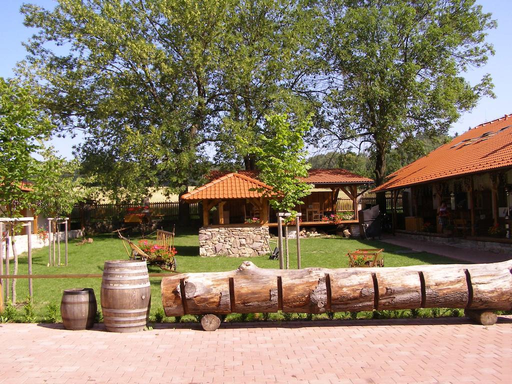 Hotel Na Statku Mirosov Mirosov  Extérieur photo