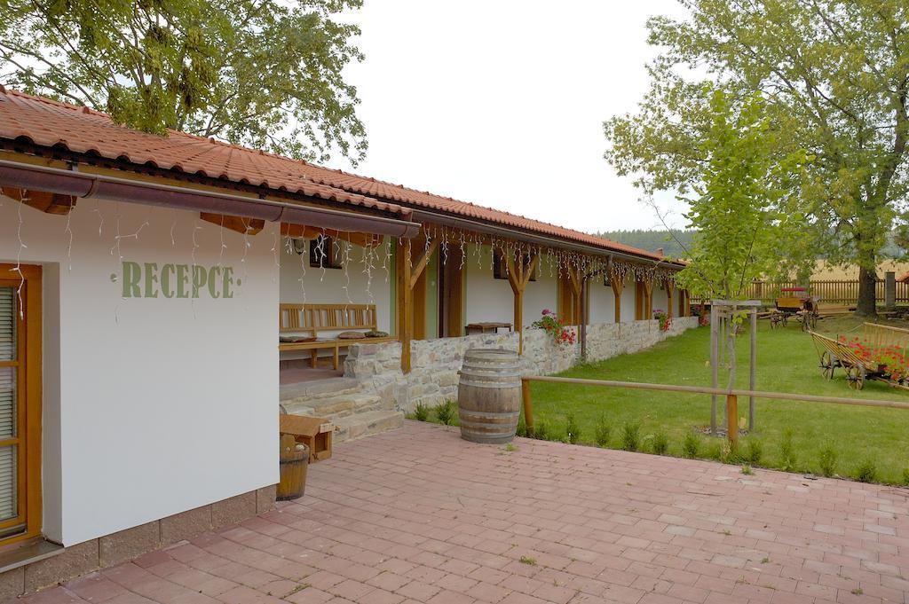 Hotel Na Statku Mirosov Mirosov  Extérieur photo